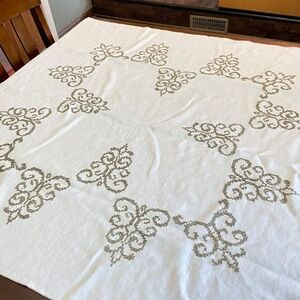 Vintage Linen Embroidered Cross Stitched Tablecloth 43" x 42"